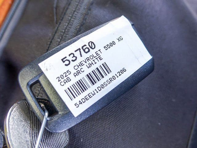 2025 Chevrolet 5500 XG LCF Gas Work Truck 16'x96"x7'6" Box Truck image 16