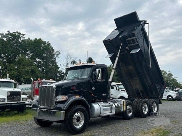 2021 Peterbilt 567