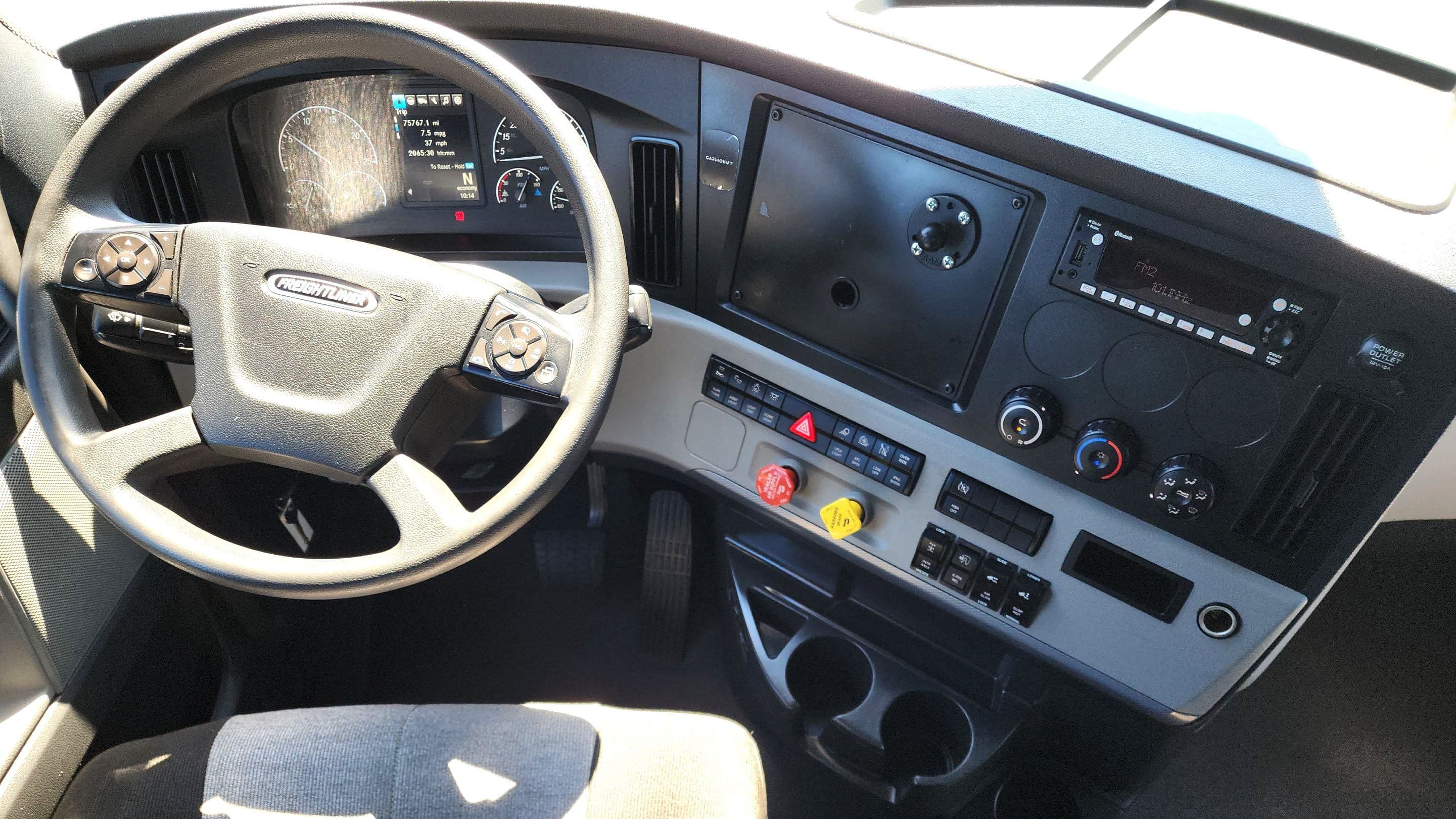 2022 Freightliner Cascadia image 5