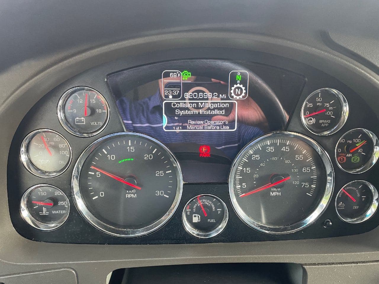 2019 Kenworth T680 image 19