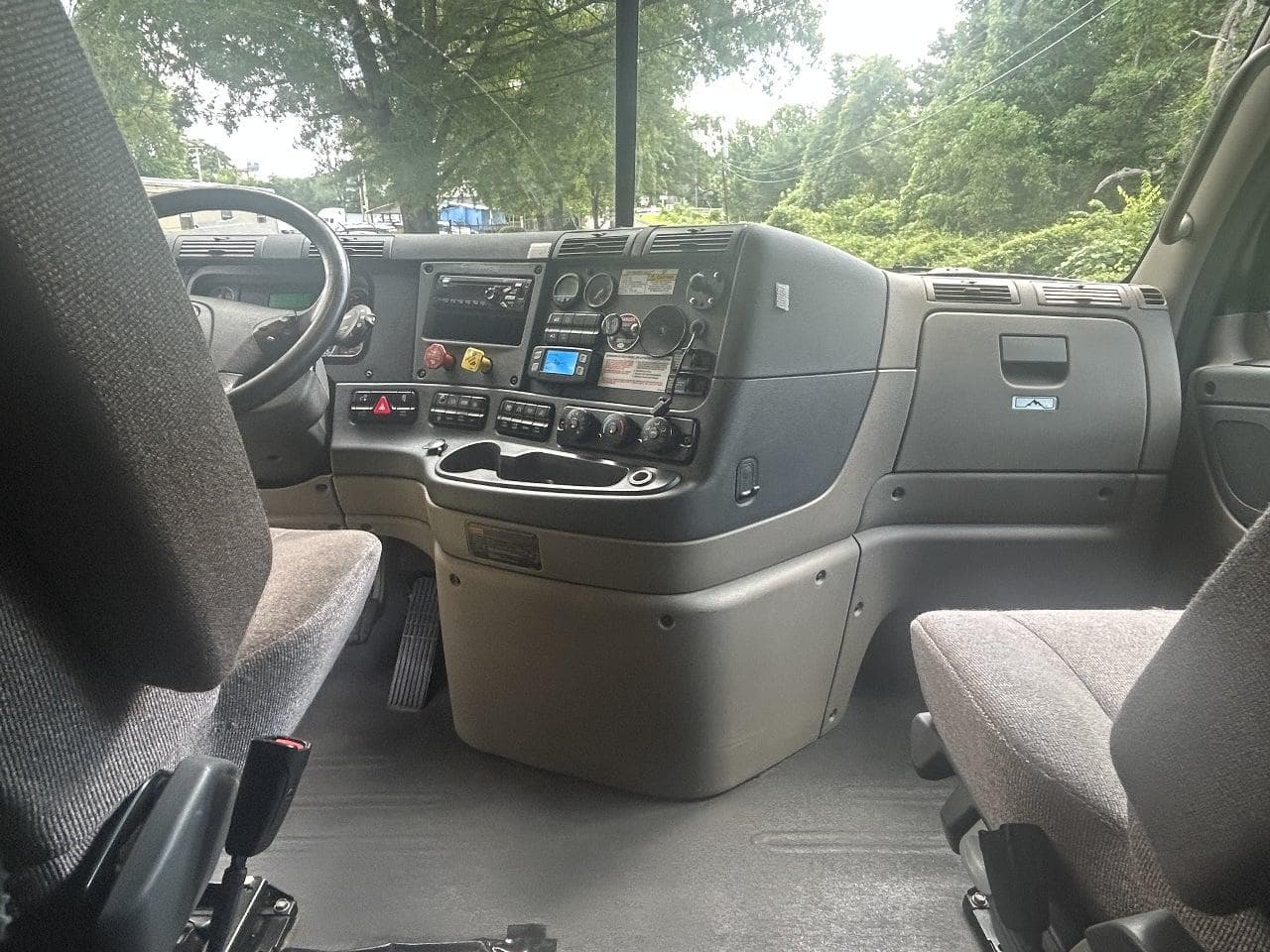 2020 Freightliner Cascadia 125 image 20