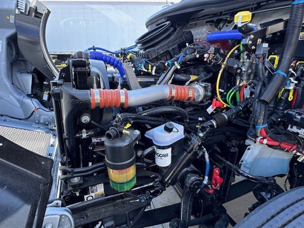 New 2026 KENWORTH T380 image 18