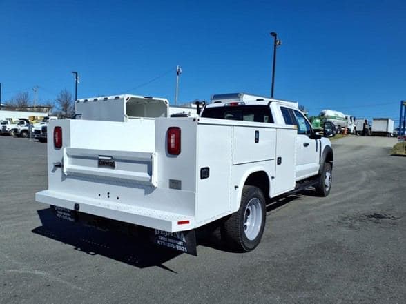 2024 Ford F550 image 24