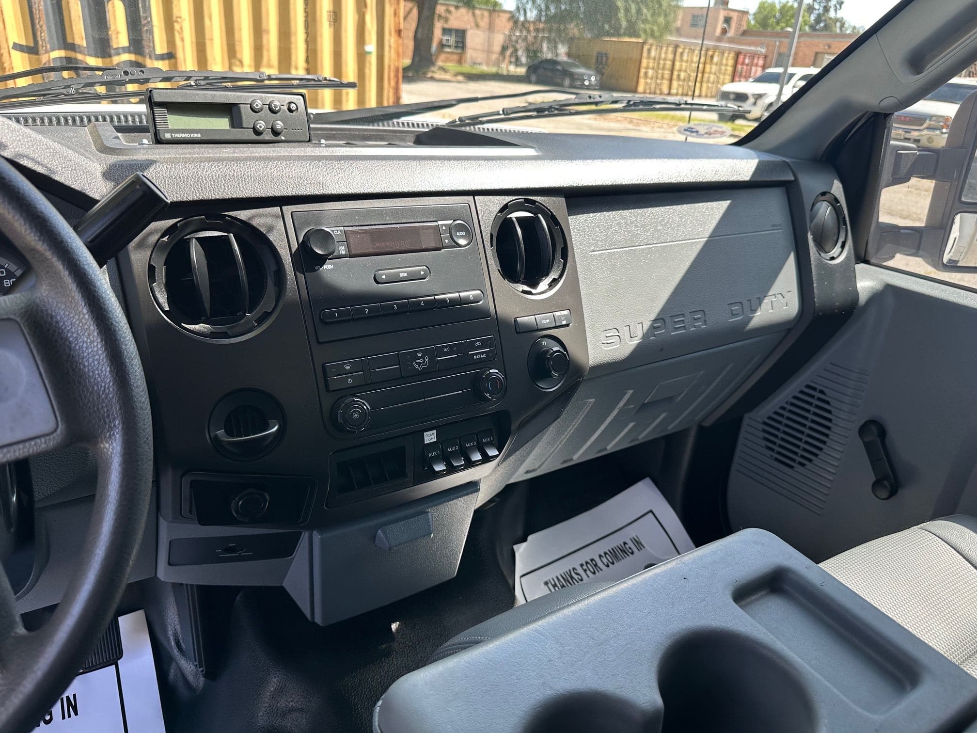 2016 Ford F-350 Reefer Box Truck with Liftgate image 29