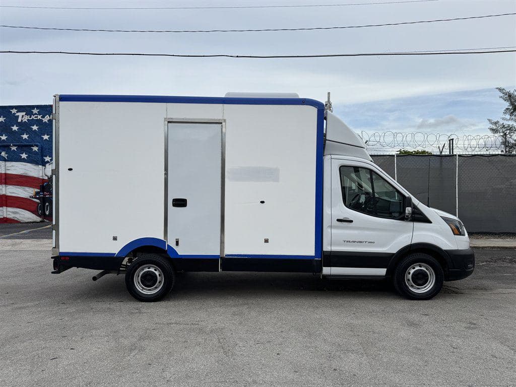 2023 Ford Transit T-350 image 13
