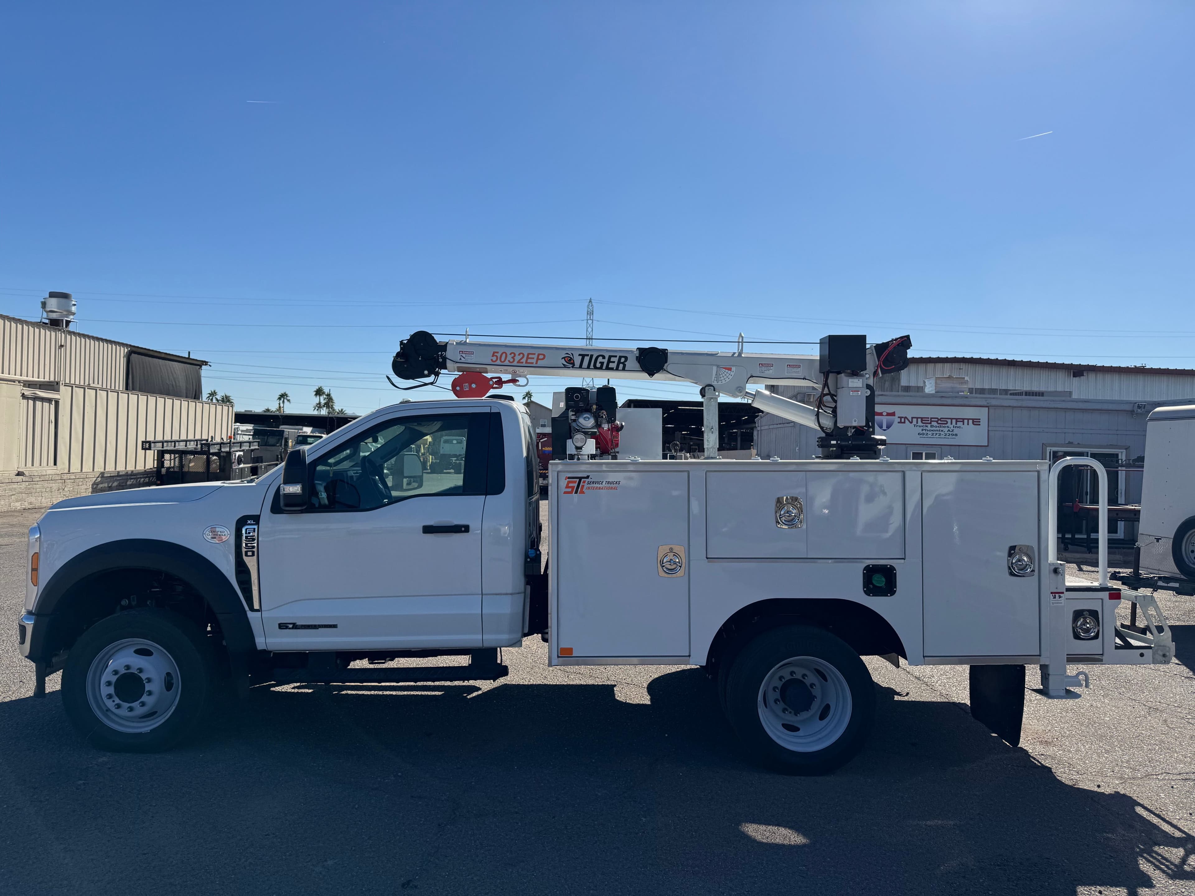 2025 Ford F-550 image 2