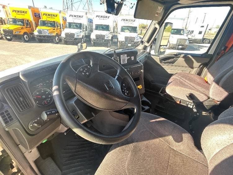 2023 International LT62F image 7
