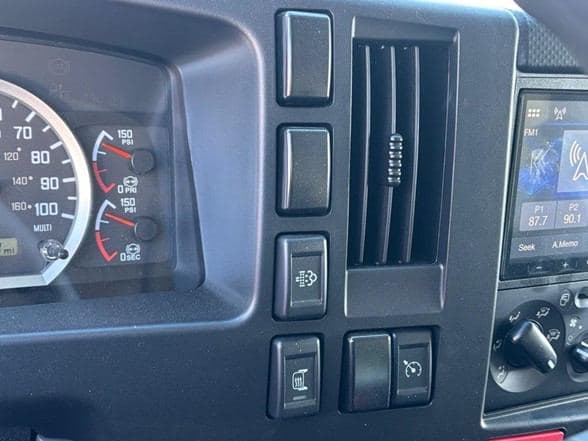 2025 Isuzu FTR image 20