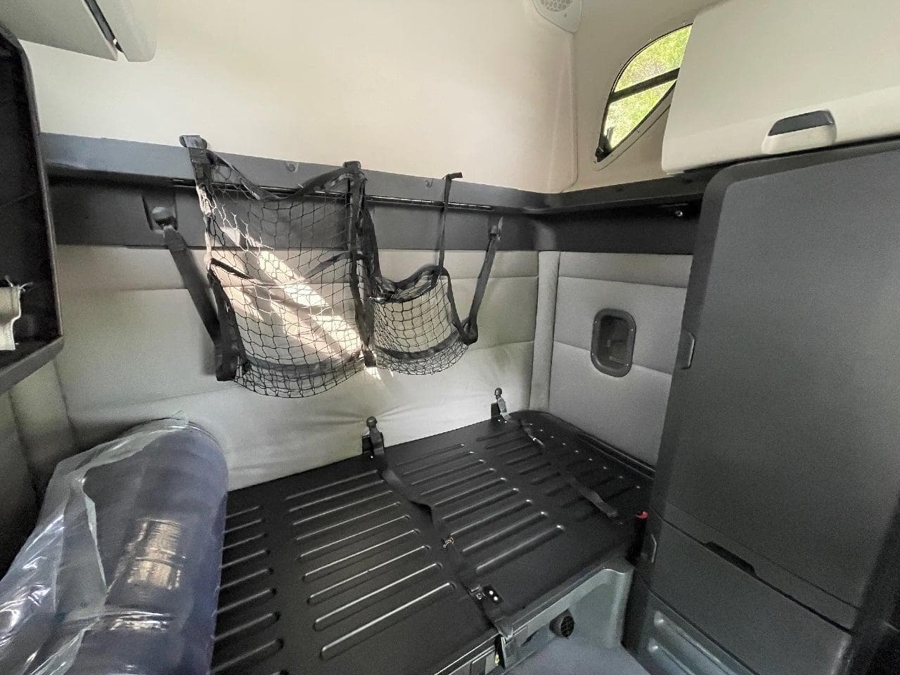 2020 Freightliner Cascadia 126 image 28