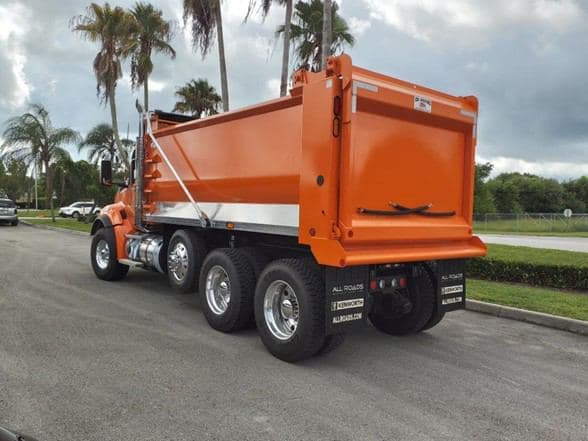 2026 Kenworth T880 image 5