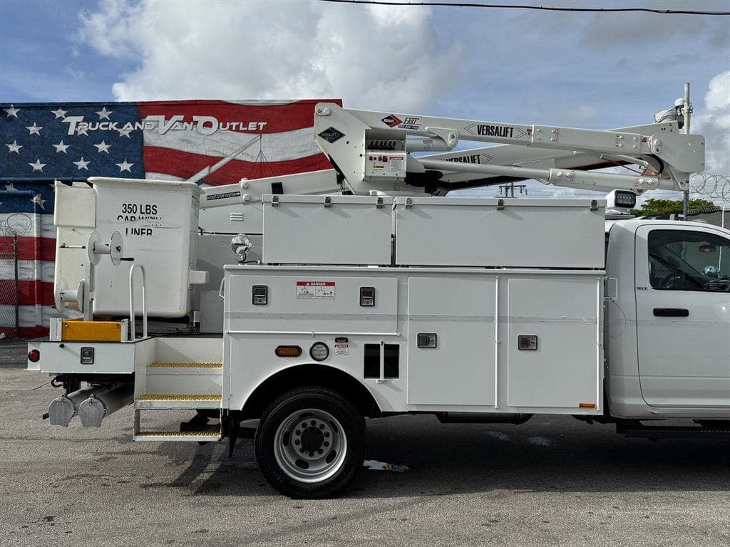 2017 RAM 5500 image 18