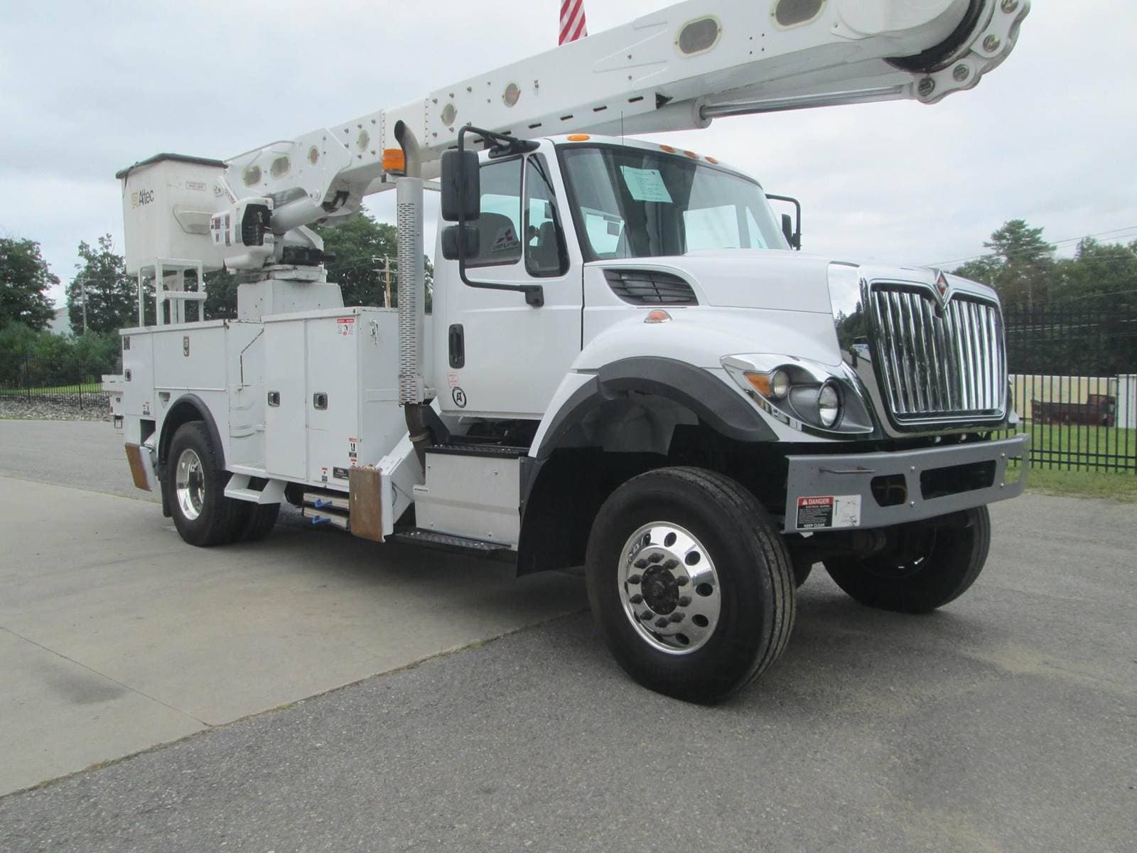 2017 International SR515 image 3