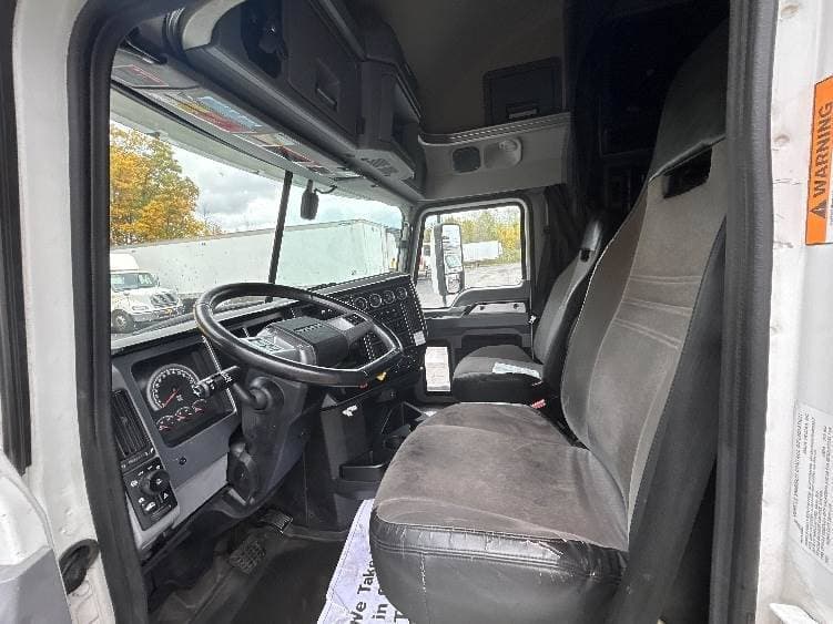 2022 Mack Anthem Sleeper Semi Truck - 70" Integral Sleeper, MP8 445HP, 12 Speed Automatic image 3