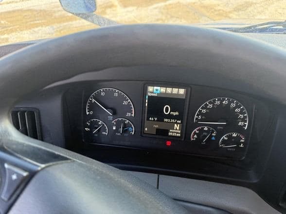 2021 FREIGHTLINER CASCADIA 116 TNF111218 Web image 4