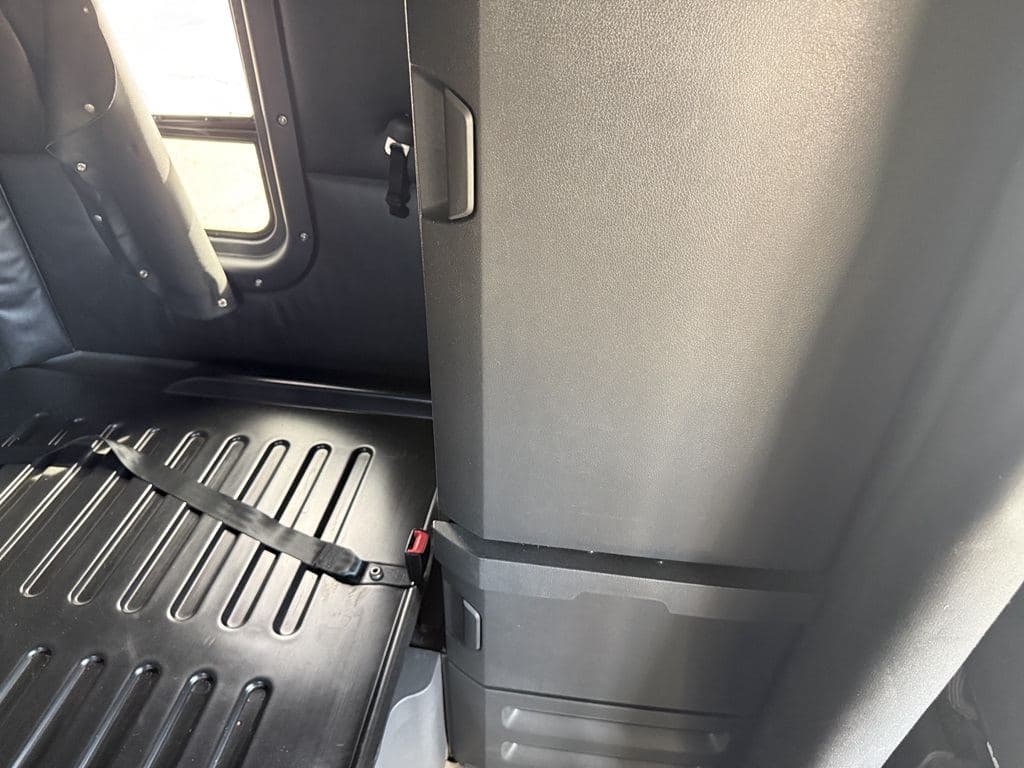 Used 2024 FREIGHTLINER PT126064ST image 17