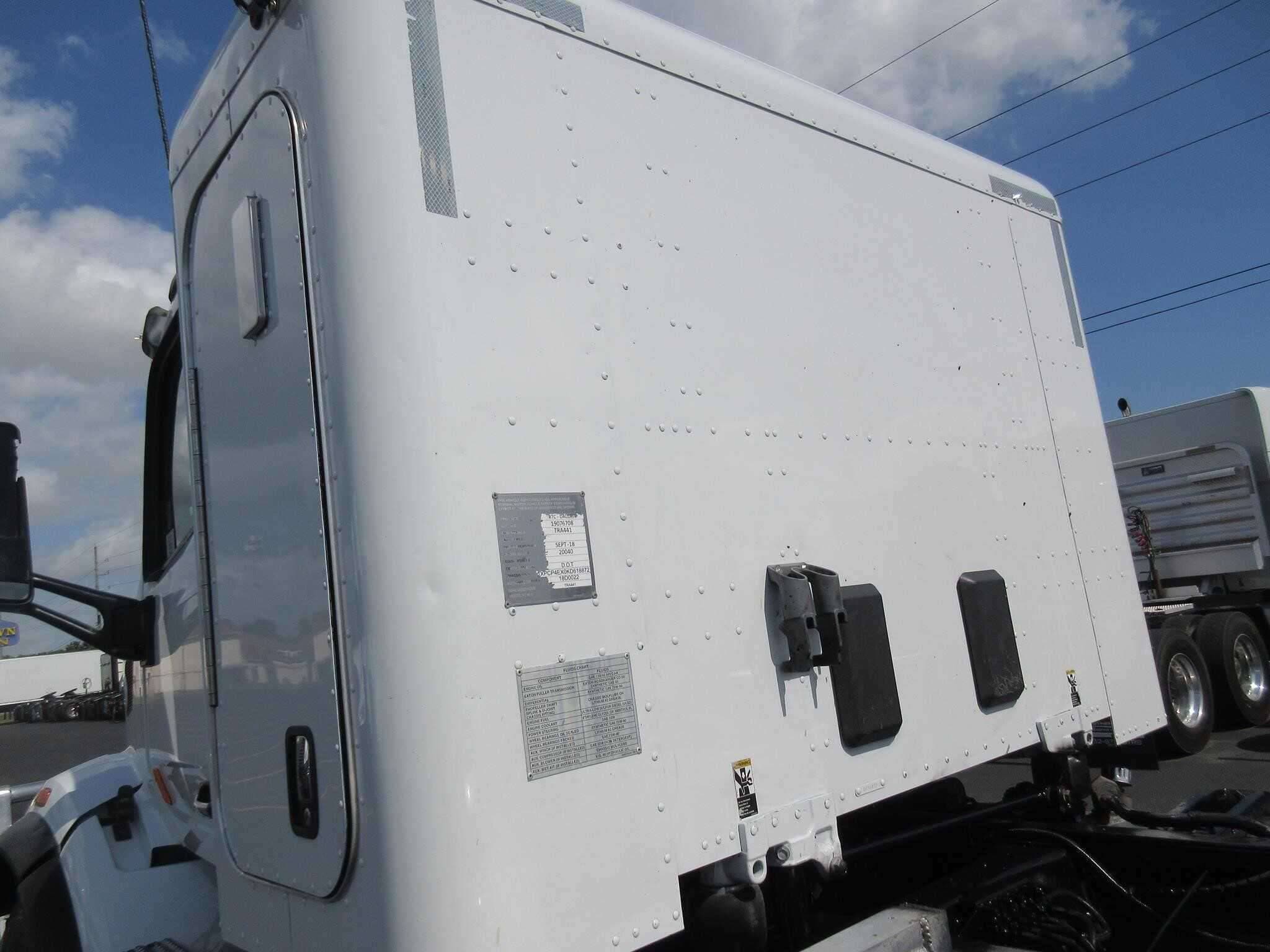 2019 Peterbilt 567 image 22