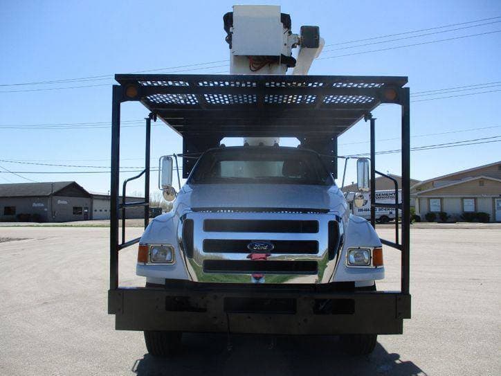 2008 Ford F-750 CHIPPER DUMP BUCKET BOOM TRUCK image 8
