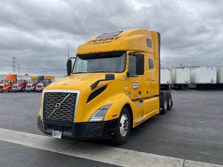 2022 Volvo VNL image 3