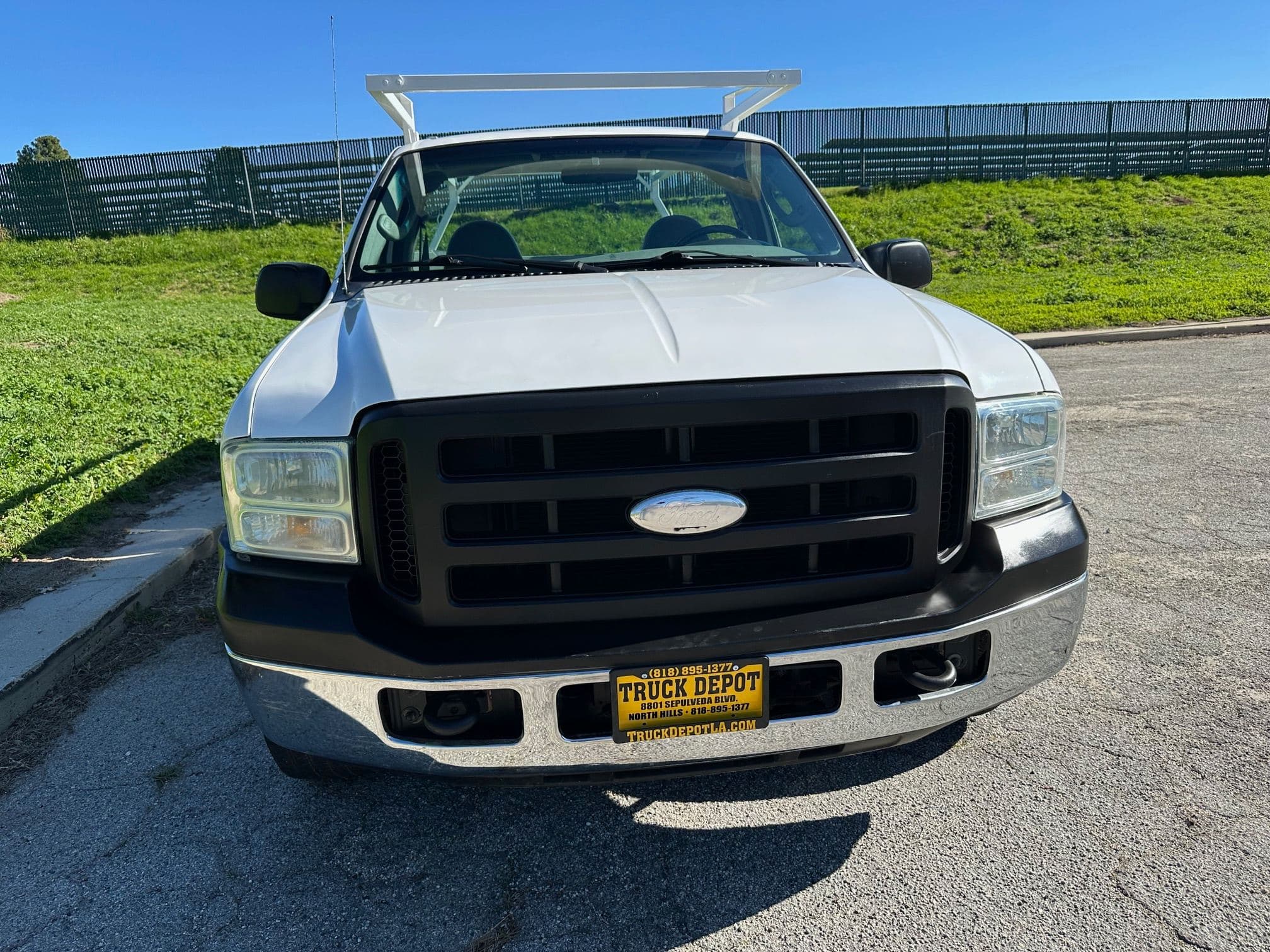 2005 FORD F350 Service Truck with Liftgate 13495 image 8