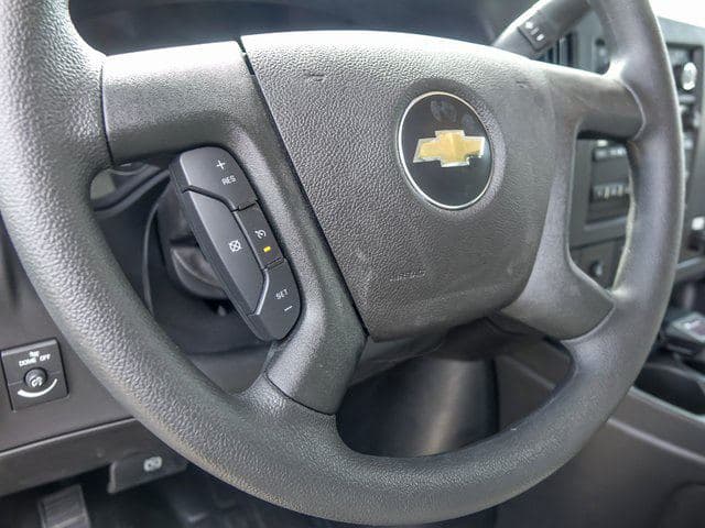 2025 Chevrolet Express 3500 Work Van Cutaway image 21