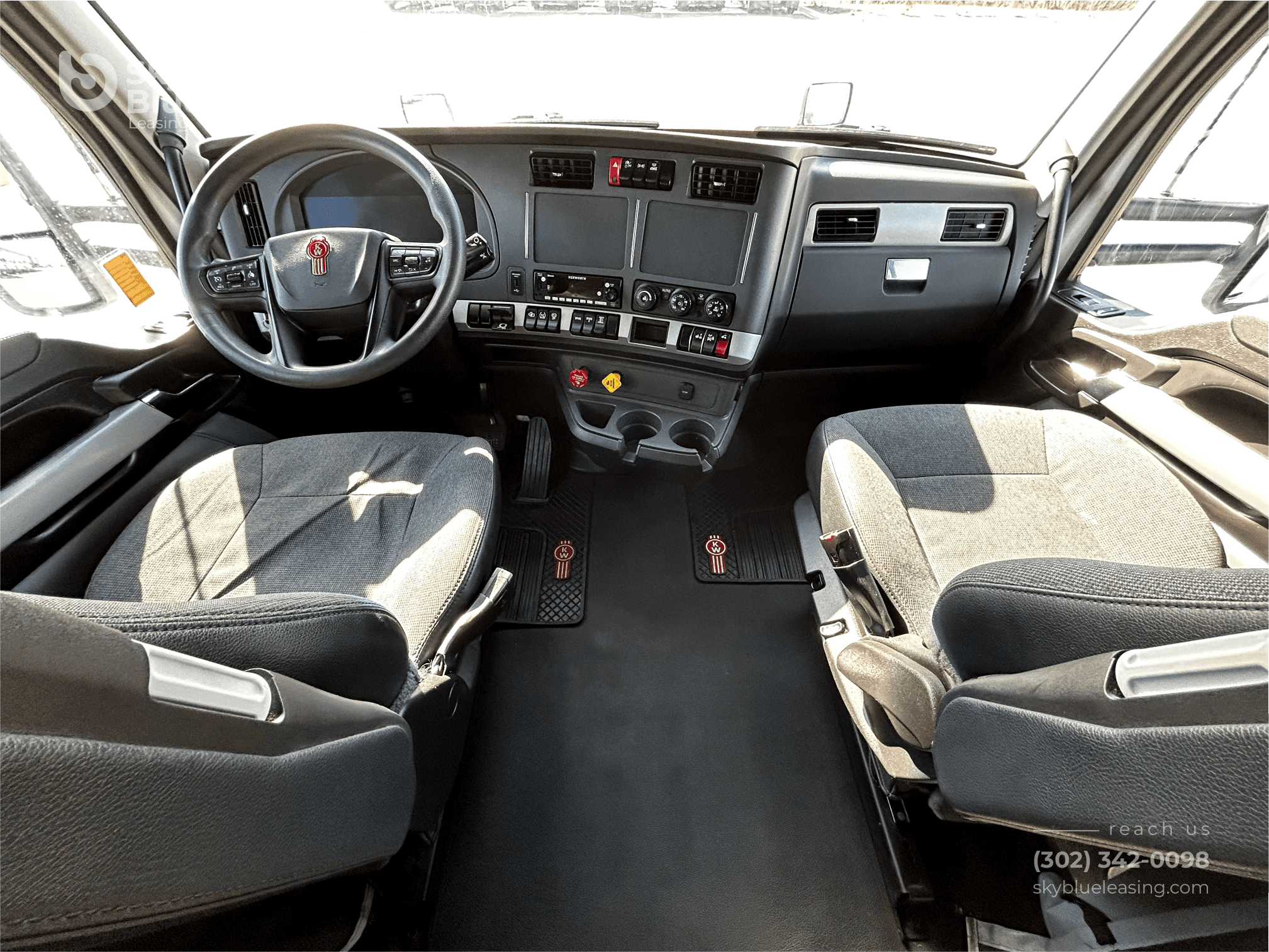 2025 Kenworth T680 image 10