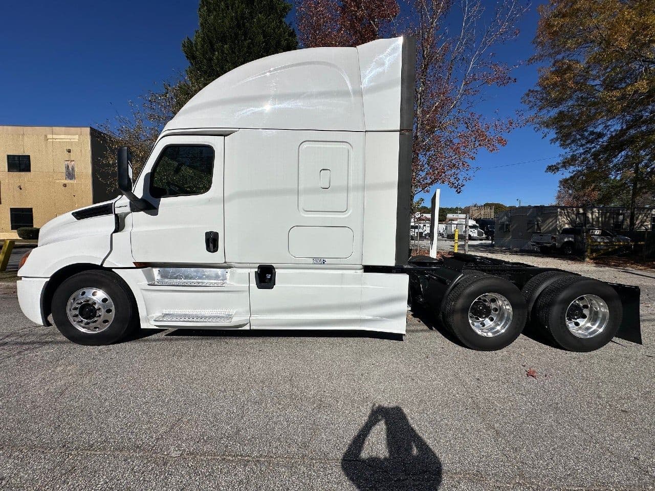 2019 Freightliner Cascadia 126 image 7