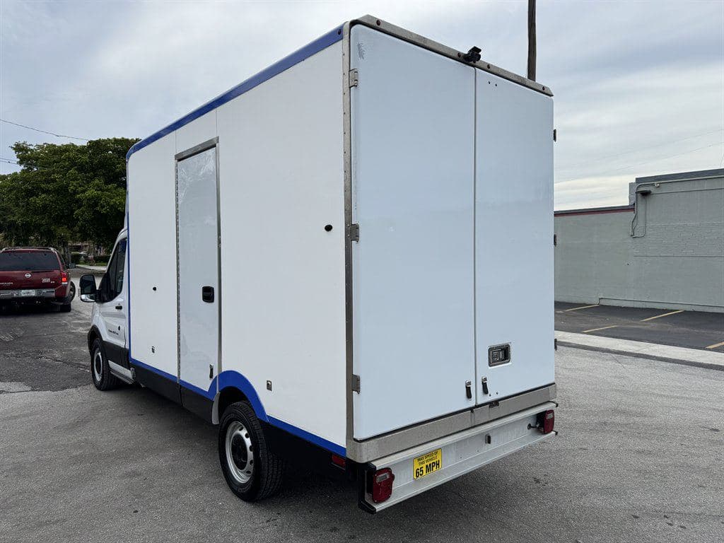 2023 Ford Transit T-350 image 9