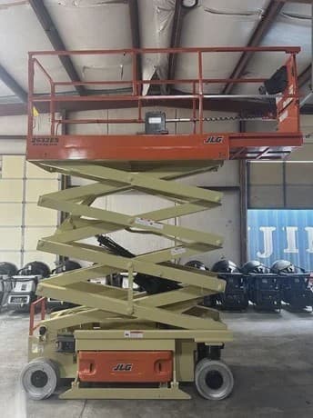 2015 JLG 2632ES image 3