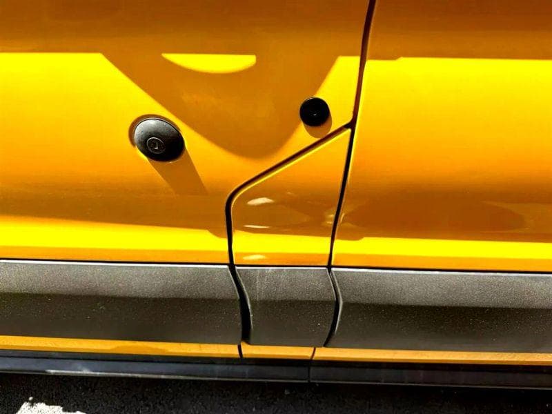 2021 Ford CF8000 image 8