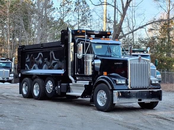 2026 Kenworth W900 image 2