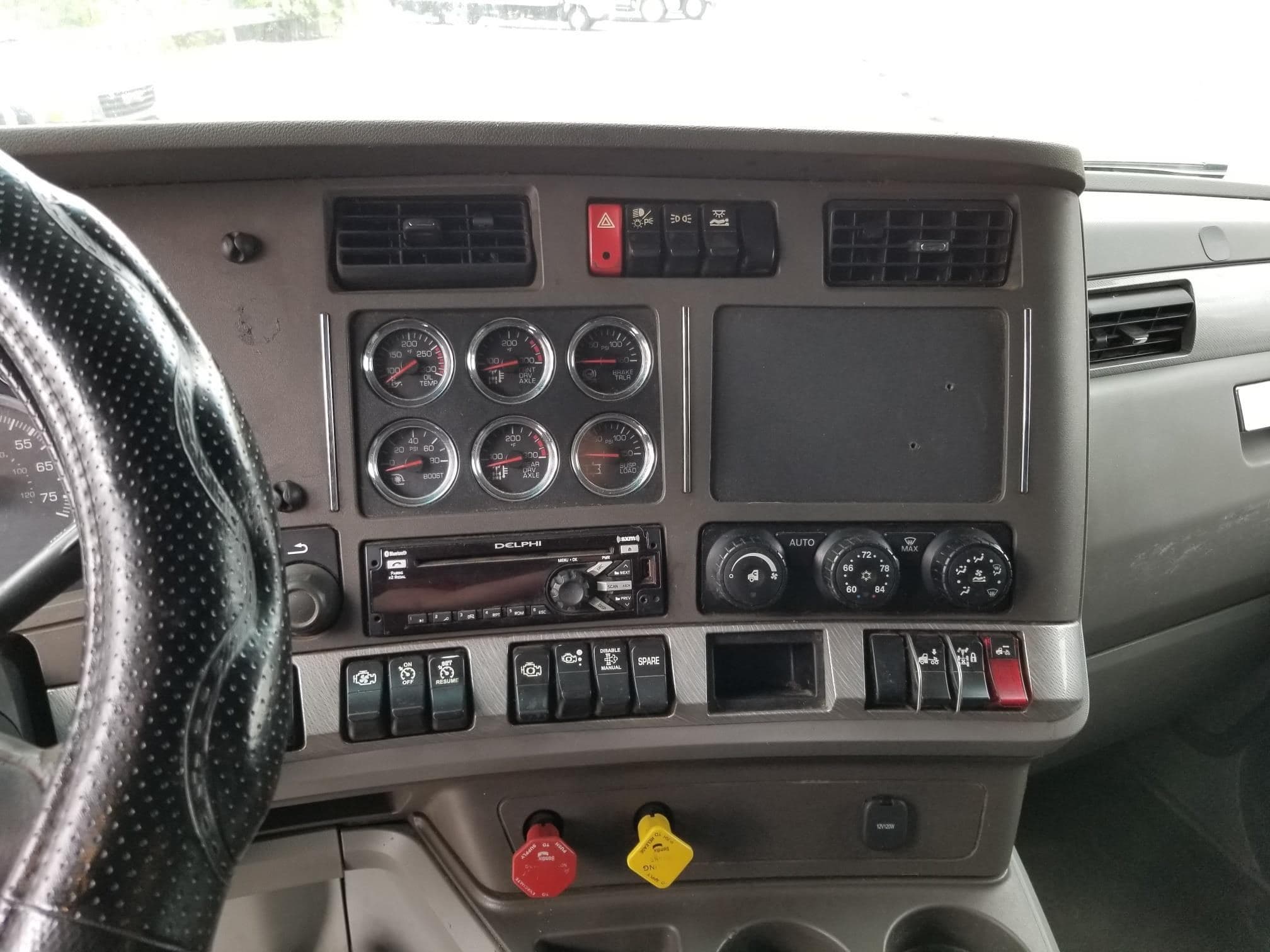2015 KENWORTH T680 118928 image 17