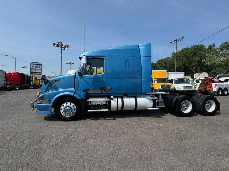 2012 Volvo VNL image 56