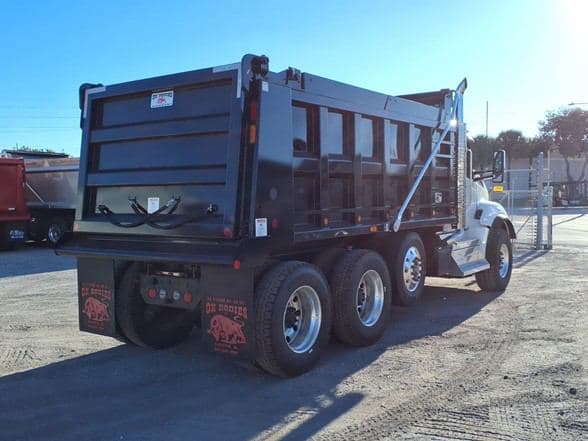 2026 Kenworth T880 image 9