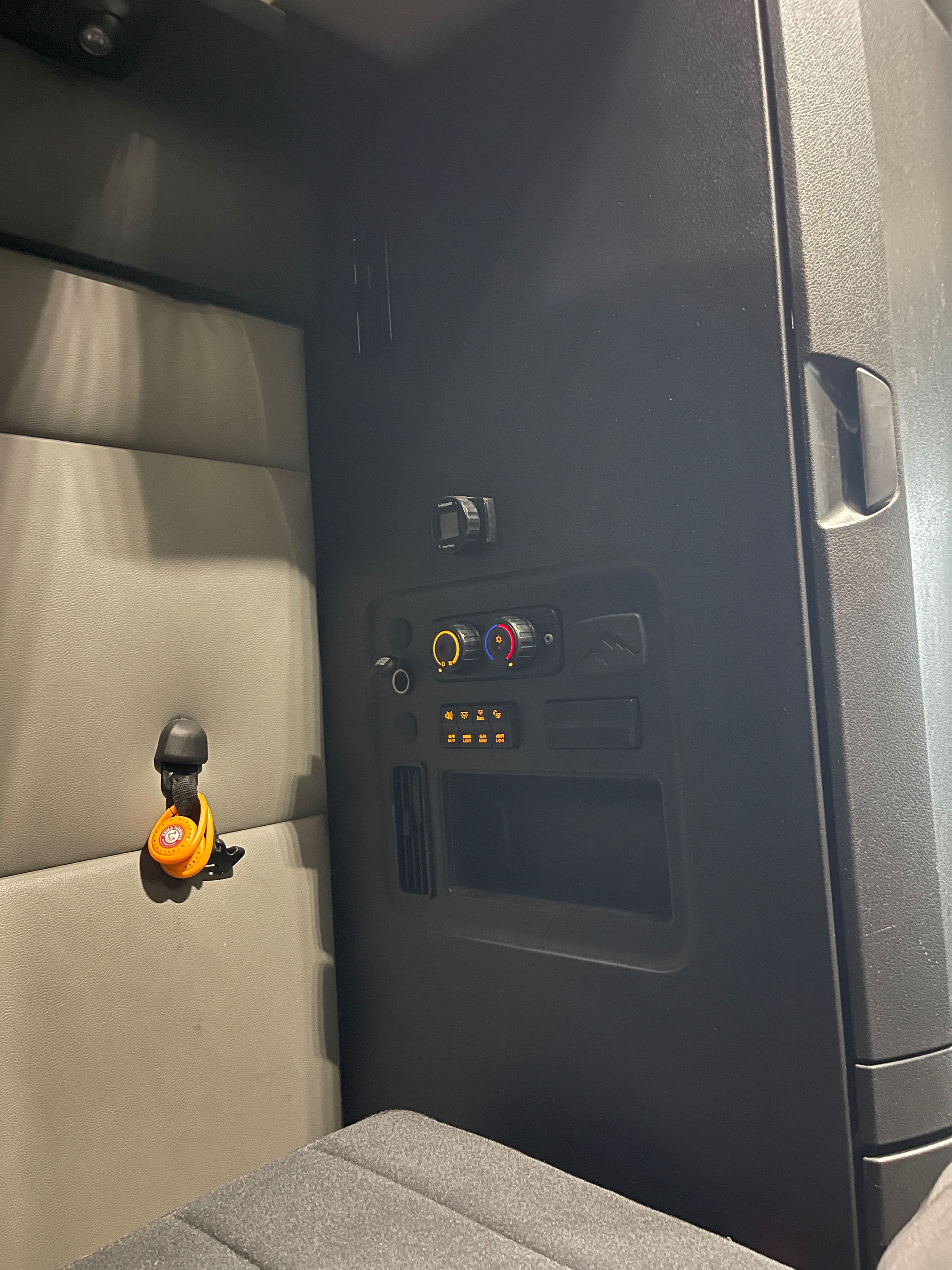 2022 Freightliner Cascadia image 25