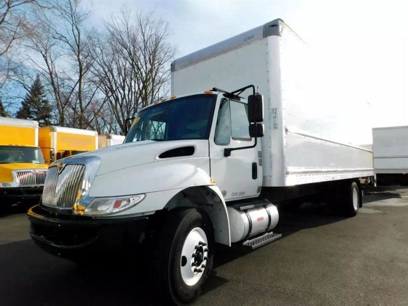 2018 International 4300 image 1