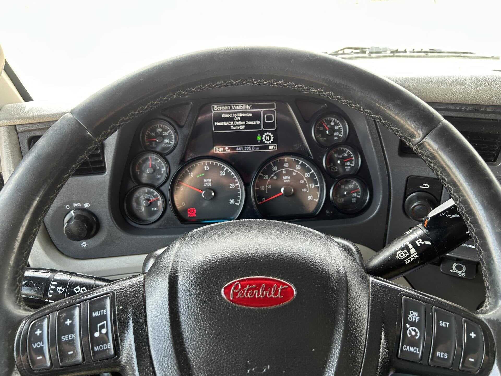 Used 2020 PETERBILT 579 Conventional - Sleeper Truck in Houston, TX image 35