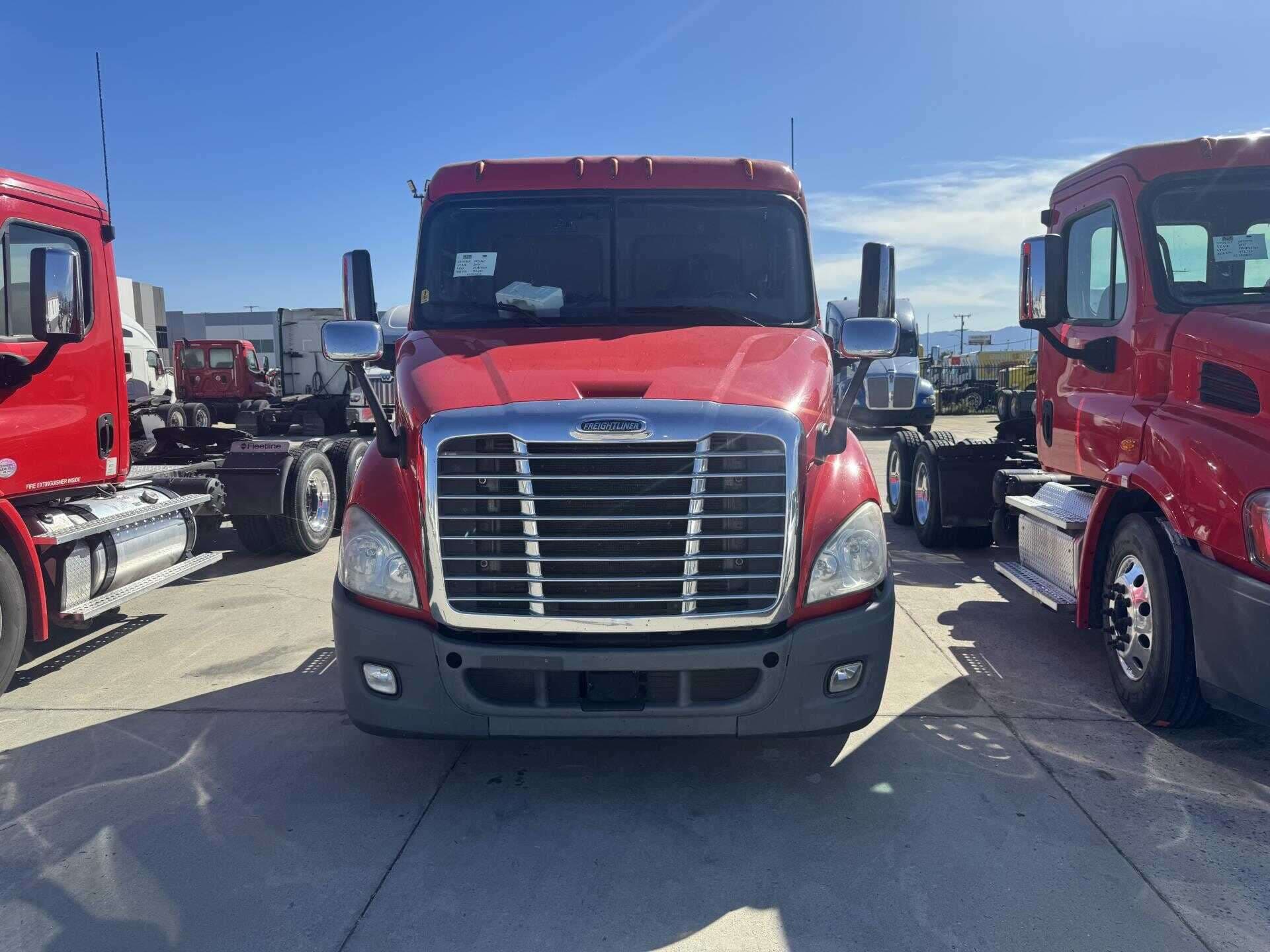 2018 Freightliner Cascadia 113 image 5