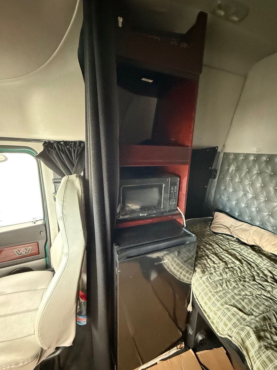 2017 Western Star 5700 image 10