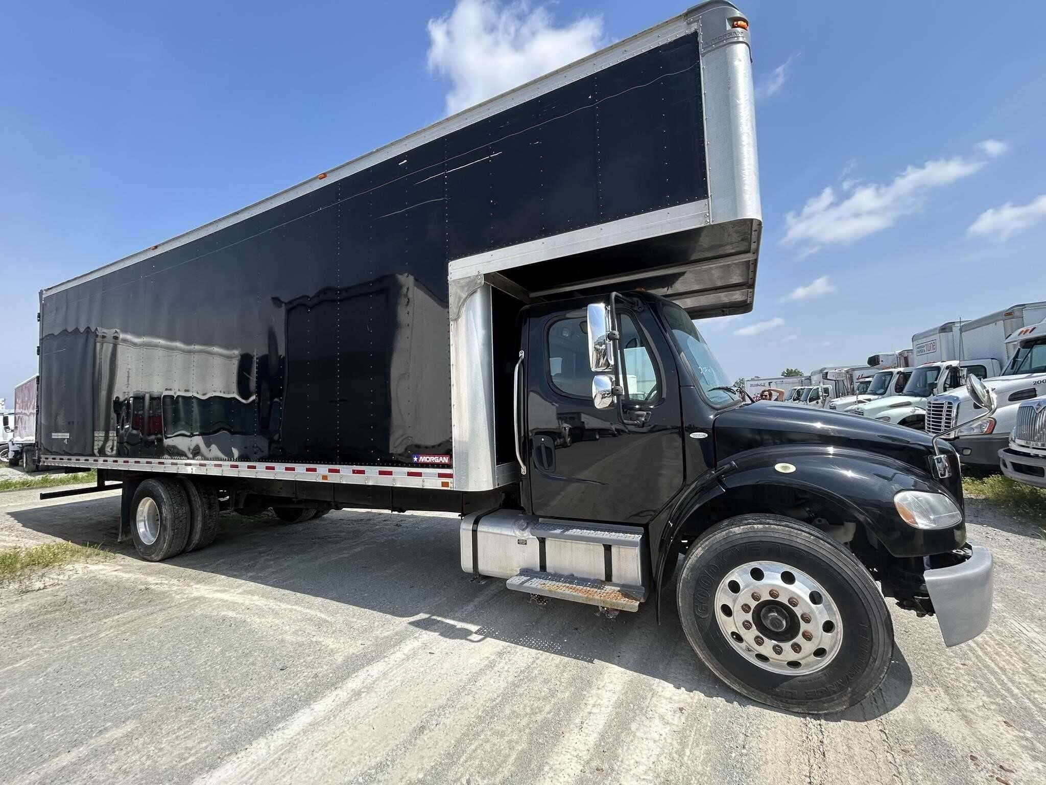 2019 Freightliner M2 image 11