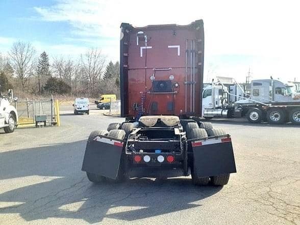 2020 Kenworth T680 image 3