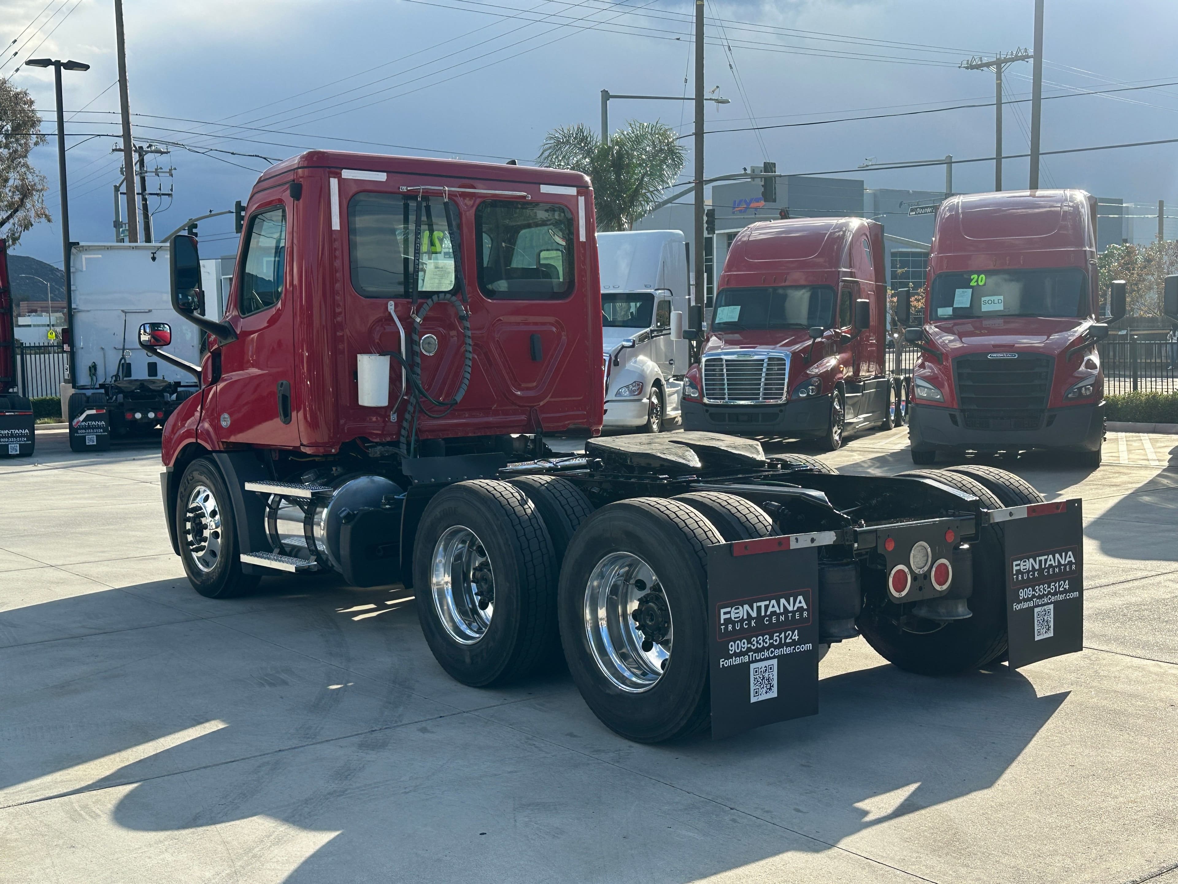 2021 Freightliner Cascadia 116 image 7