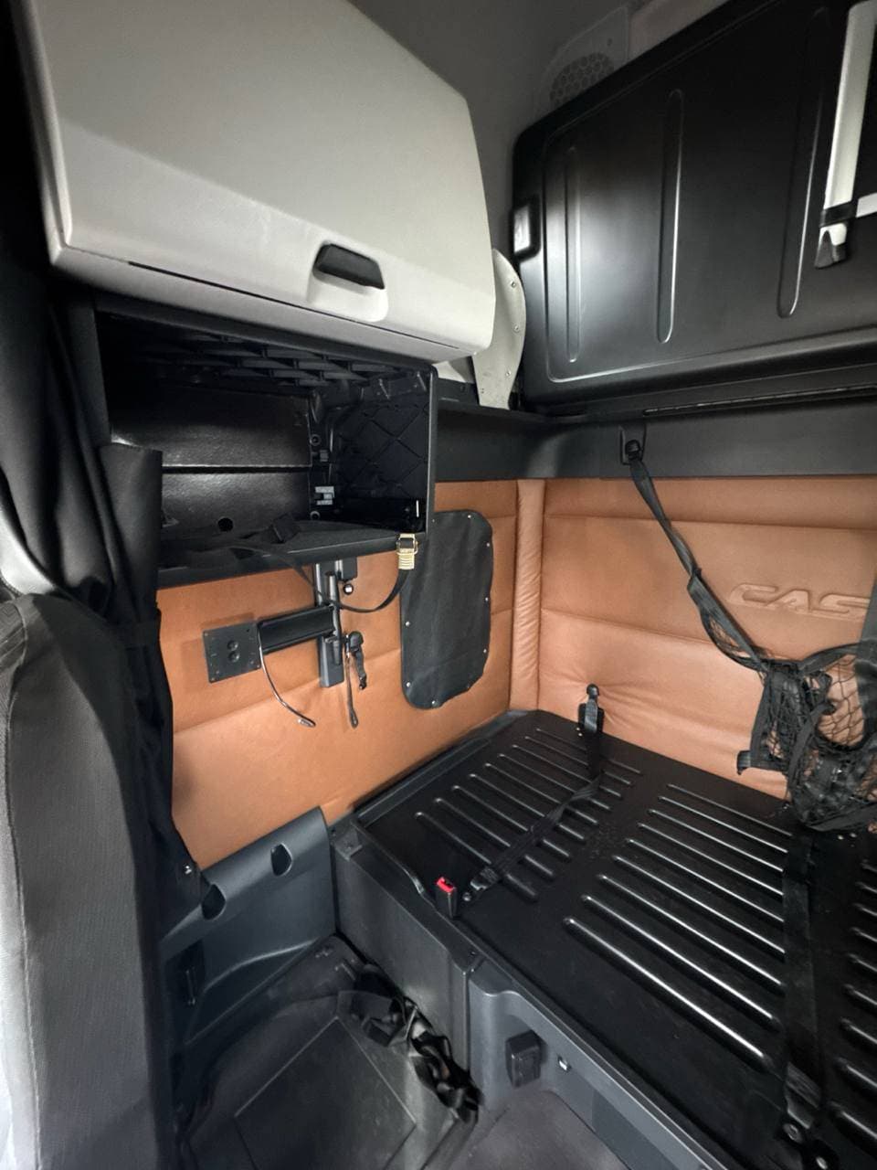2019 Freightliner Cascadia image 16