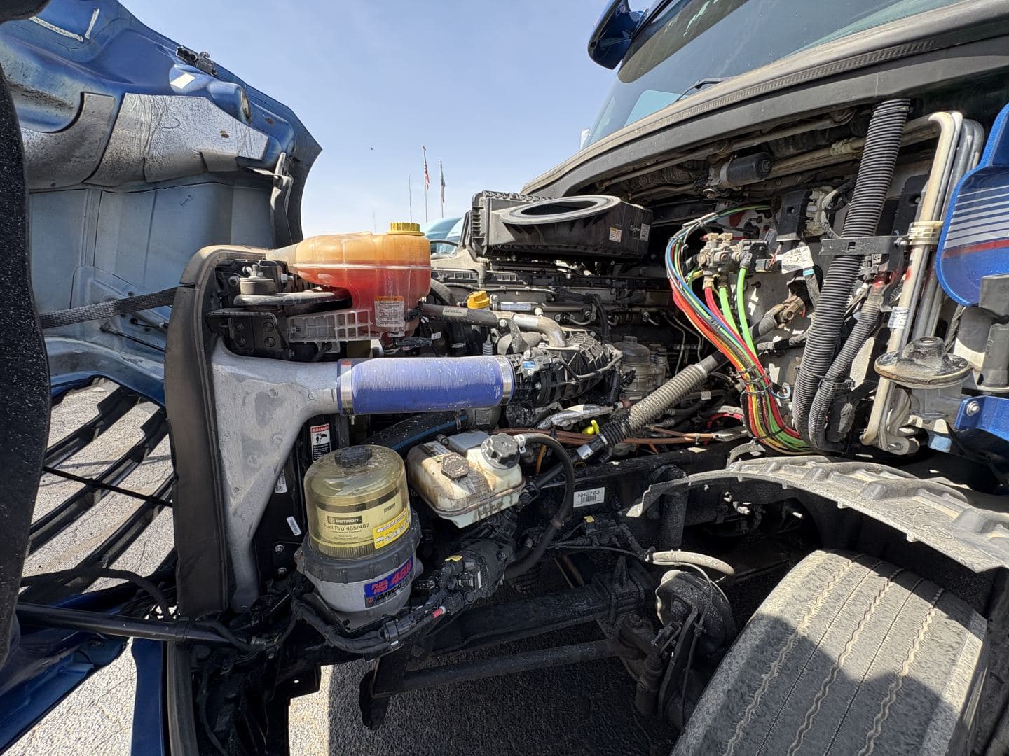 2022 Freightliner CASCADIA 126 image 11
