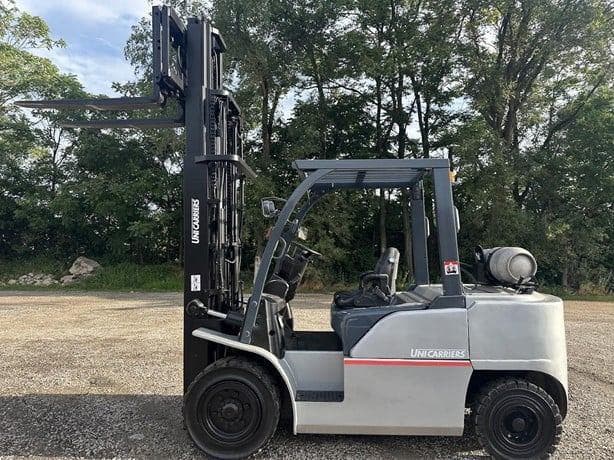 2016 Nissan MJ1F4A50LV image 9