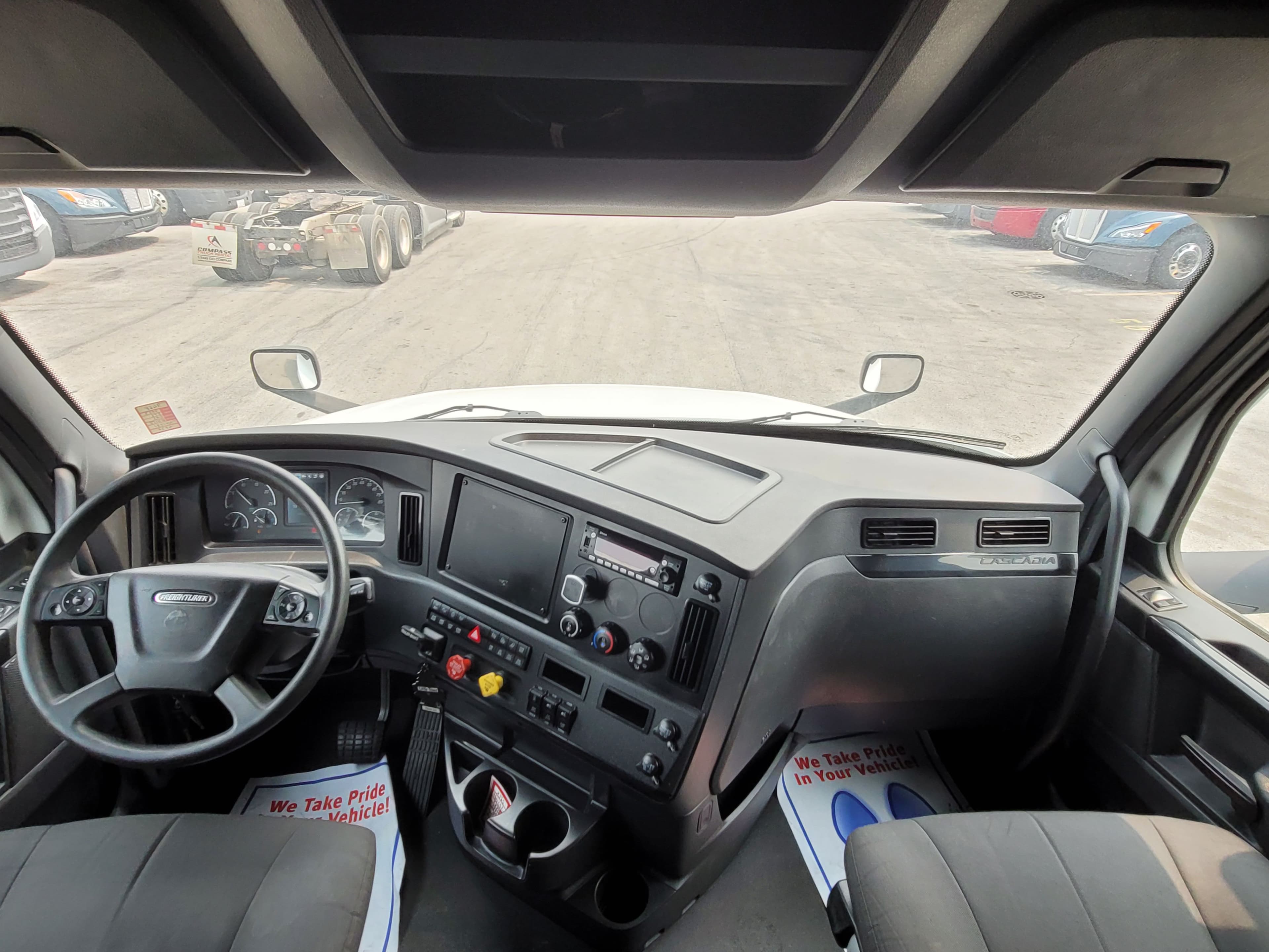 2023 Freightliner Cascadia 126 image 10