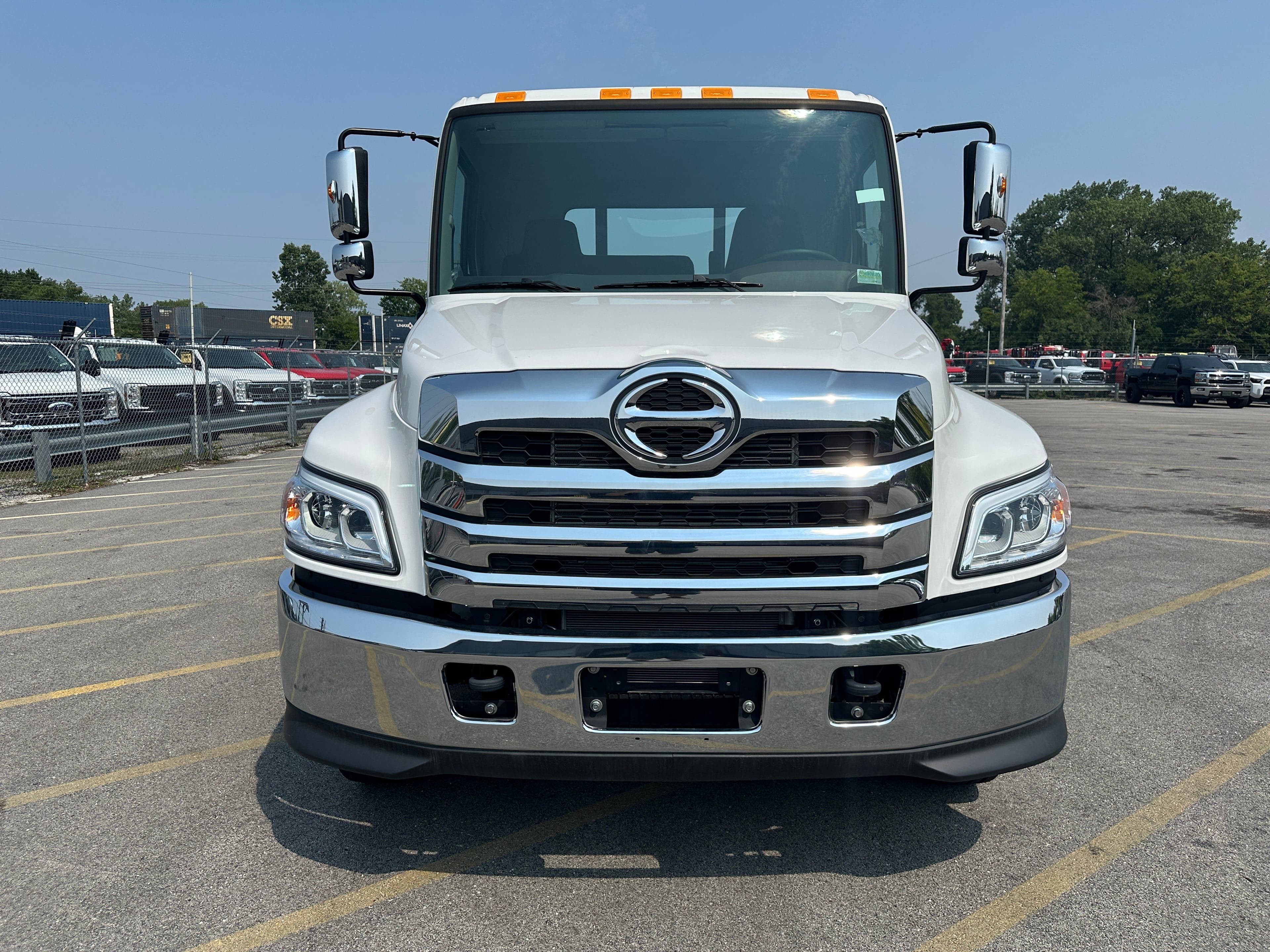 2025 Hino L6 WITH A CENTURY 21.5' STEEL CARRIER  (SK#: 6244C) image 10