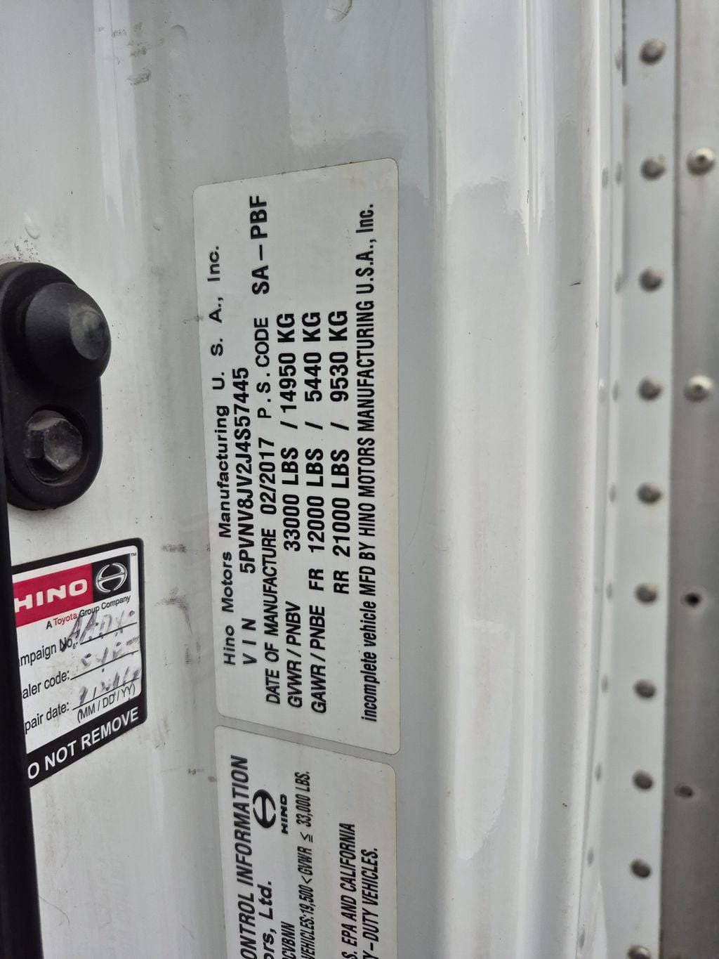 2018 Hino 338 image 14