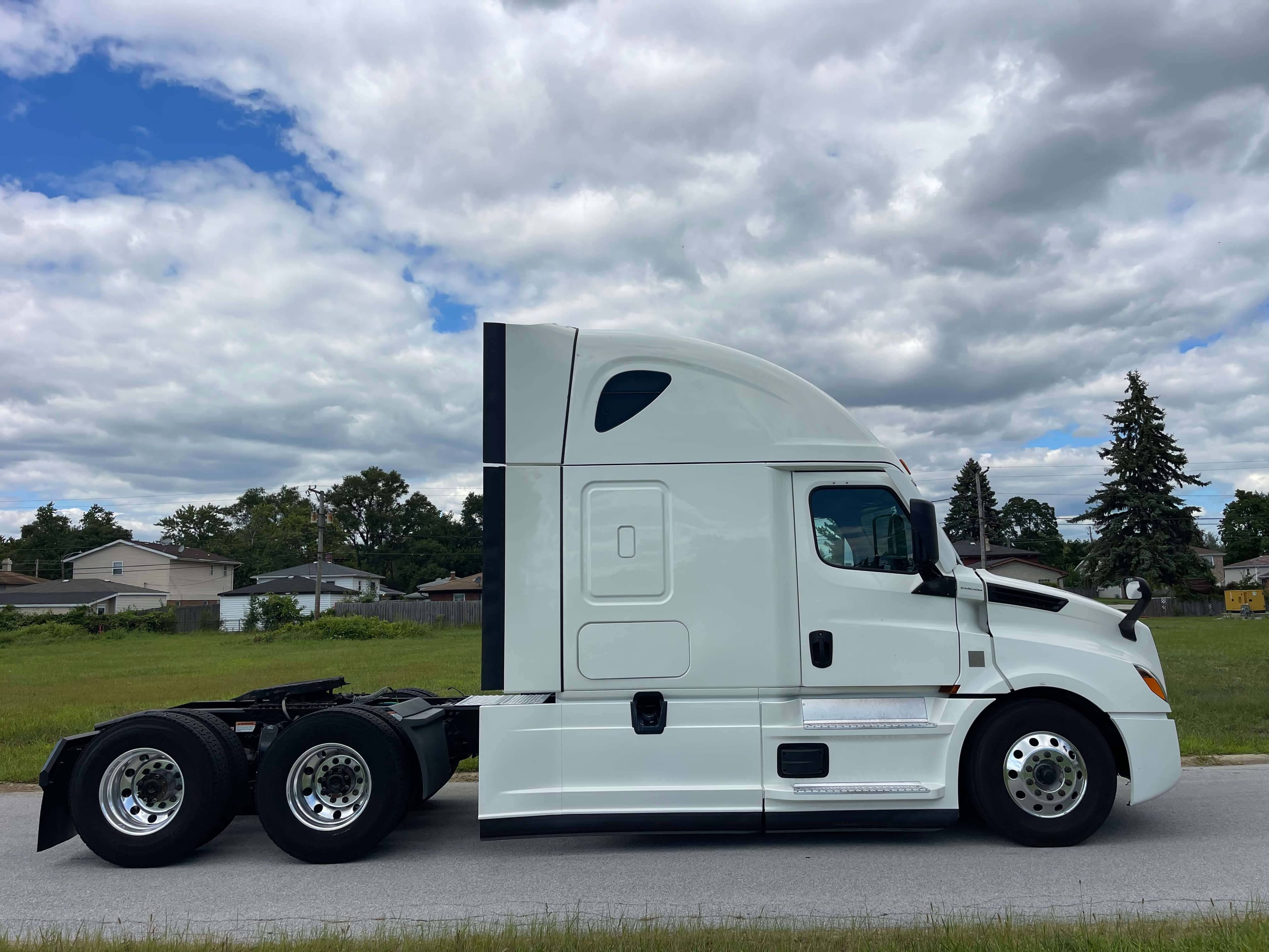 2022 Freightliner Cascadia 126 image 4