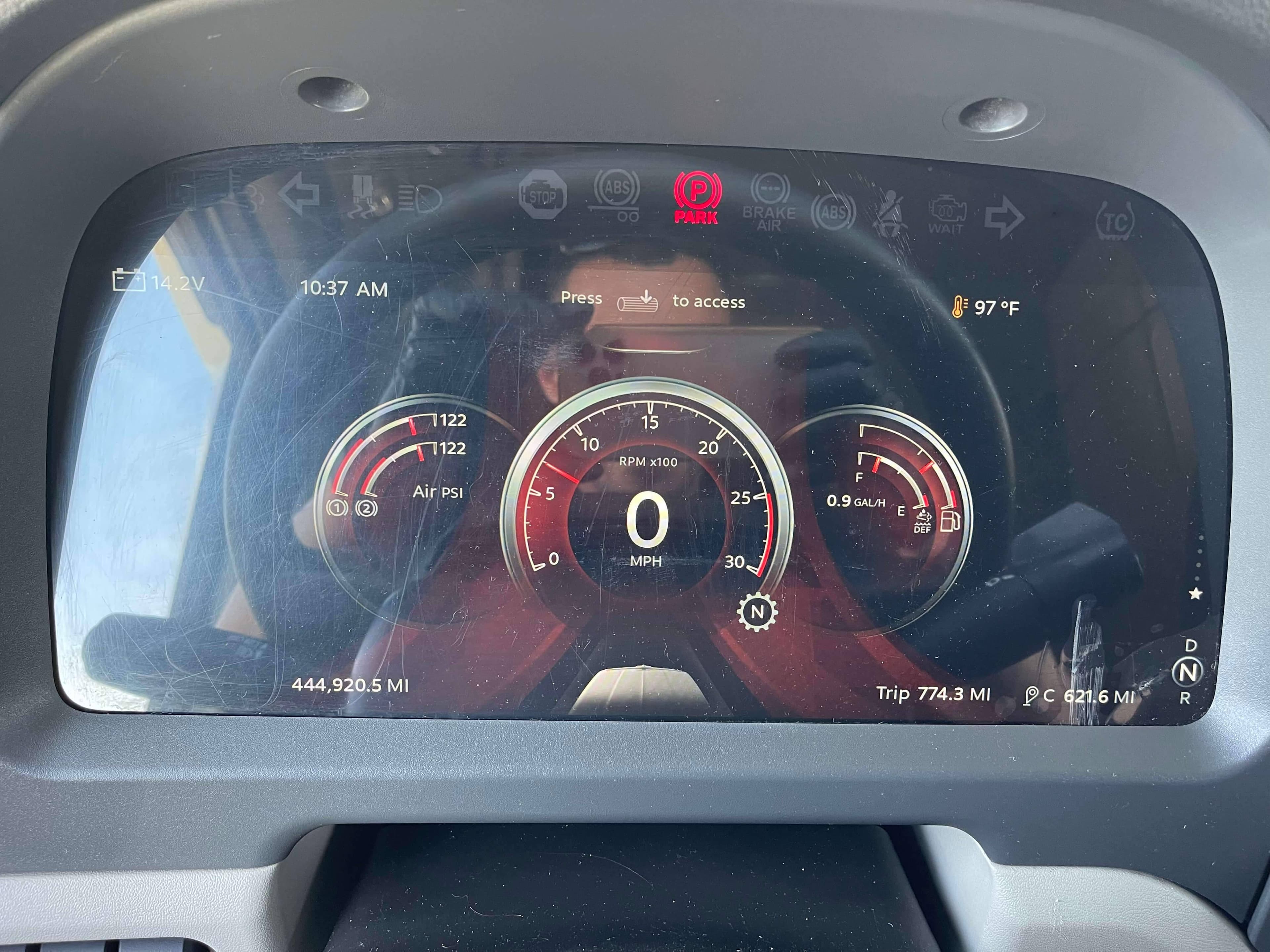 2022 Peterbilt 579 image 19