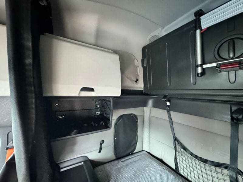 2021 Freightliner Cascadia image 42